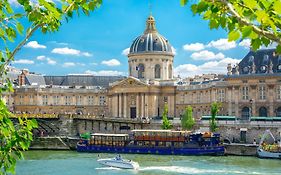 Hotel Des Deux Continents